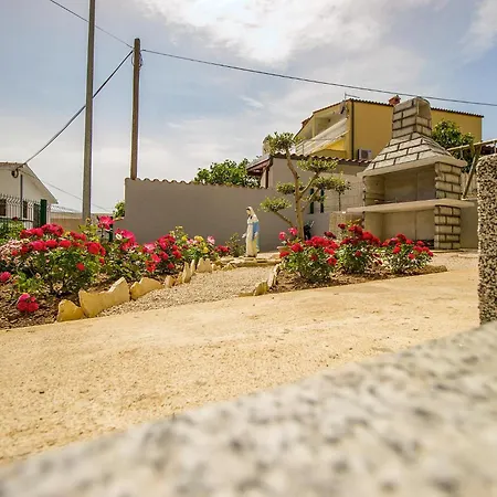150m From The Beach * Pirovac