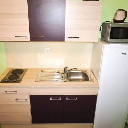 Apartment 150m From The Beach Pirovac