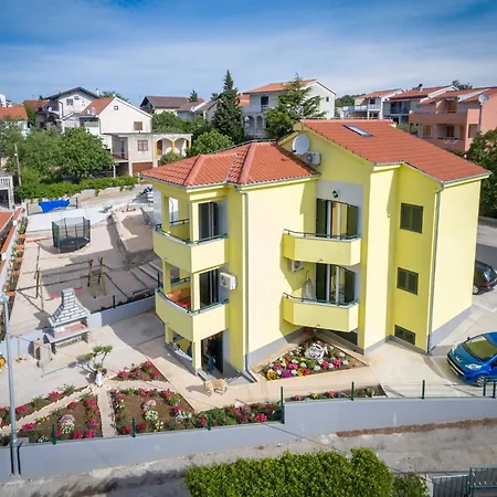 Apartment 150m From The Beach *