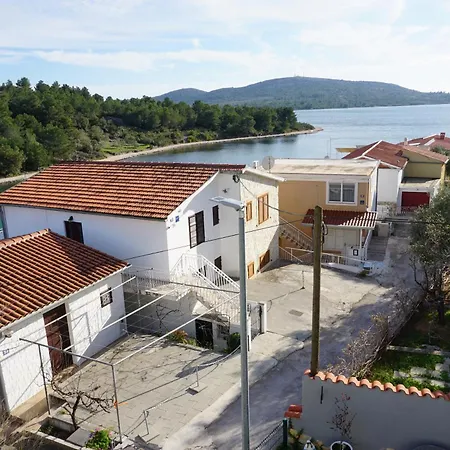 Appartement 150m From The Beach