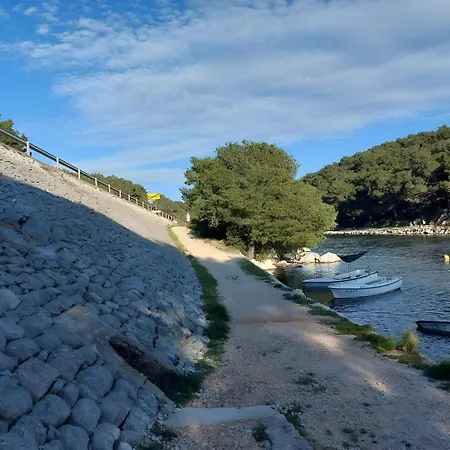 150m From The Beach * Pirovac